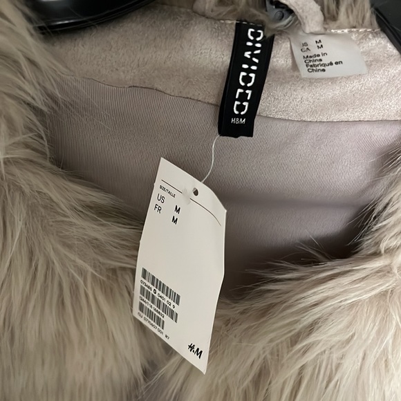 faux fur coat - Picture 2 of 3